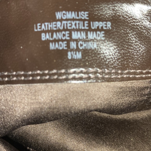 Guess brand, brown heeled boots. Size 8 1/2. - Picture 12 of 13